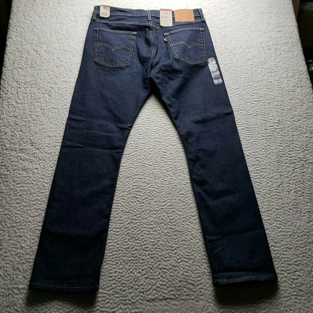 Levis levis 513